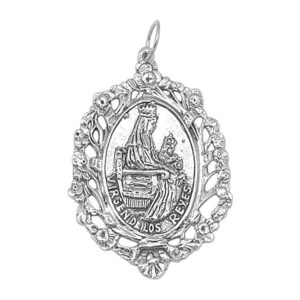 Medalla de cuna Virgen de los Reyes orla antigua plata