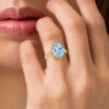 Anillo de oro con Topacio azul - Imagen 2