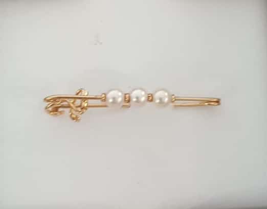 Alfiler de oro 3 perlas | | Joyería Orobriz 1976